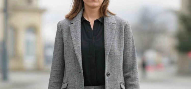 Grey Coat Pant With Black Shirt: Versatile Style Guide