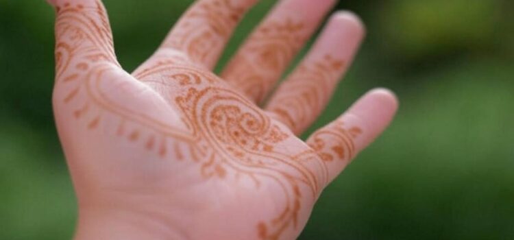 Mehndi Design Photo Front Hand Simple: Elegant Inspiration